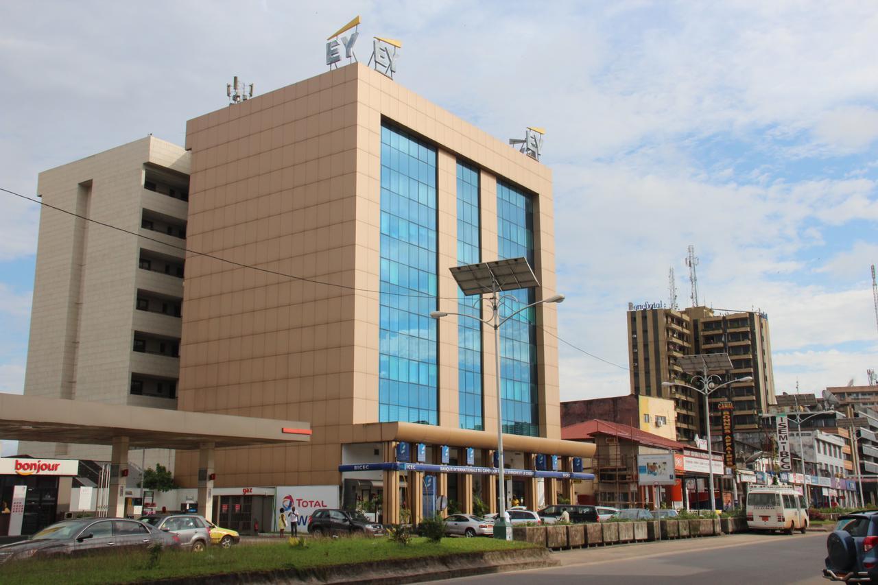 Manhantan Living Bonabéri Exterior foto