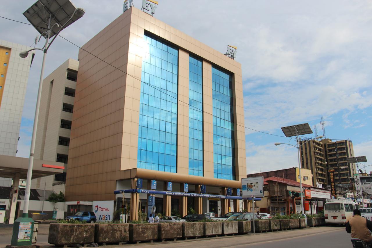 Manhantan Living Bonabéri Exterior foto